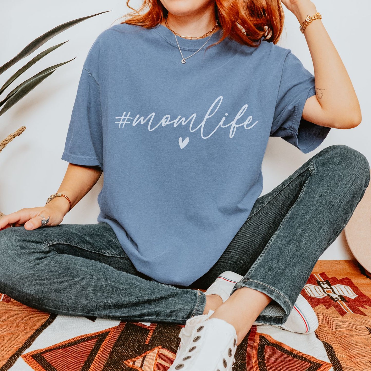 #Momlife T-Shirt