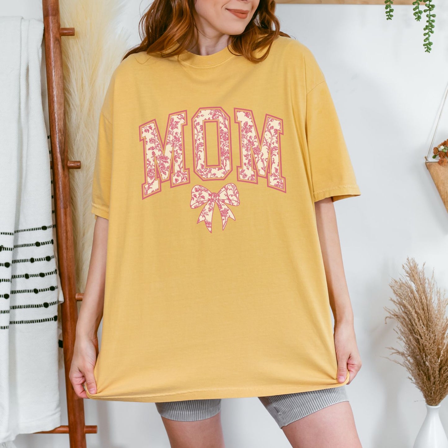 Mom Chinoiserie Pink T-Shirt