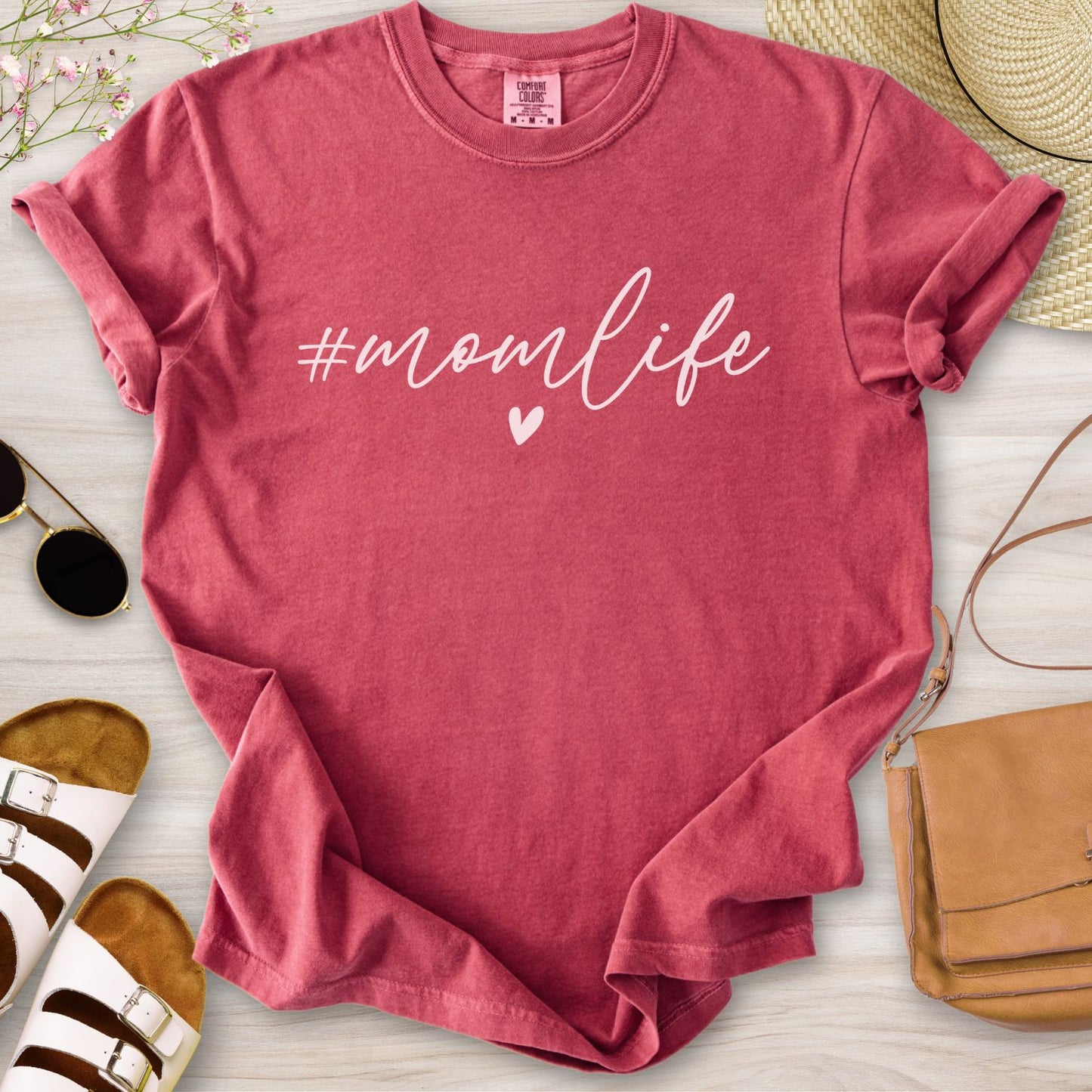 #Momlife T-Shirt