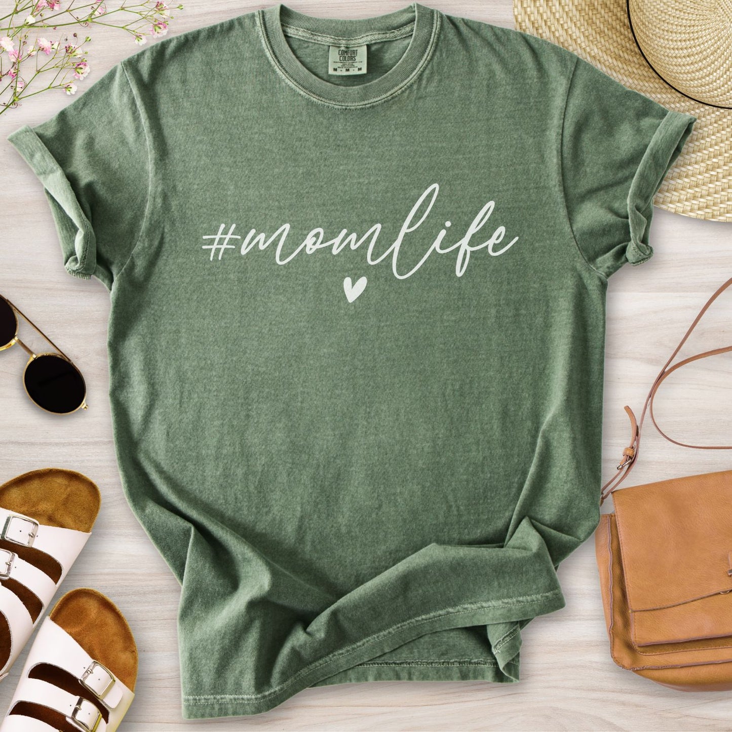 #Momlife T-Shirt